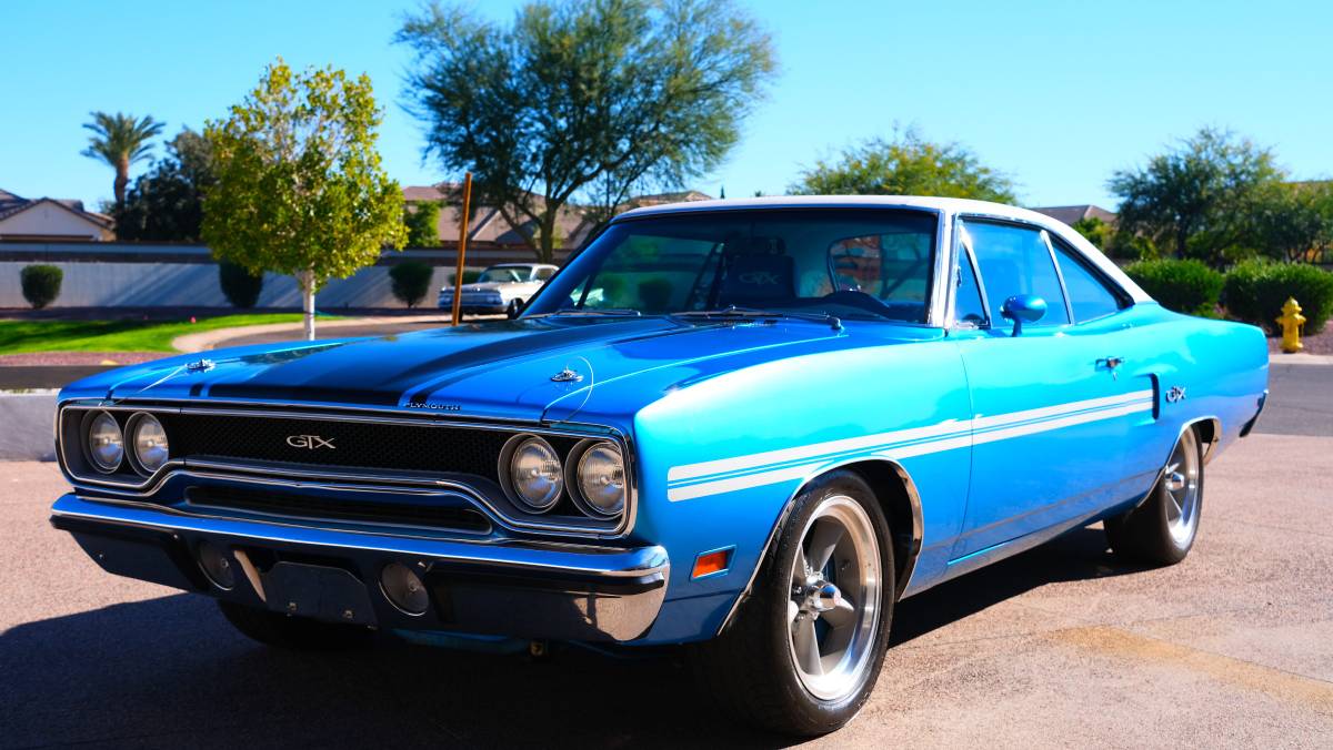 Plymouth-gtx-1970-blue-1