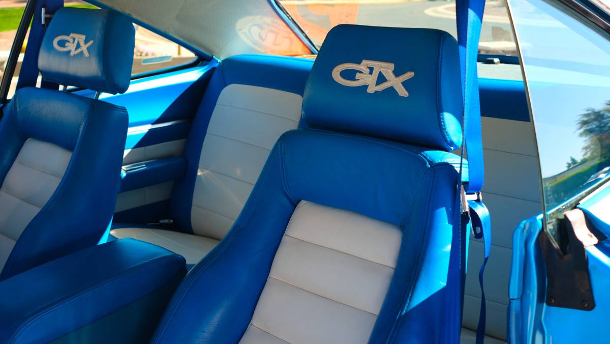 Plymouth-gtx-1970-blue-7