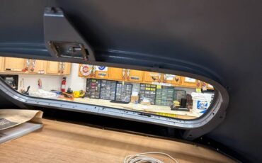 Plymouth-road-king-coupe-1940-grey-2