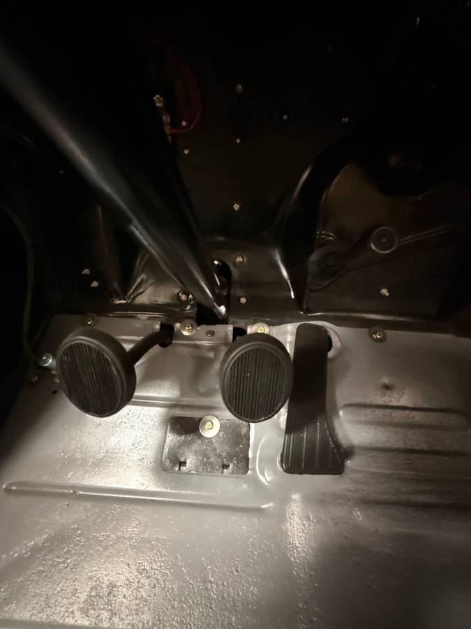 Plymouth-road-king-coupe-1940-grey-39