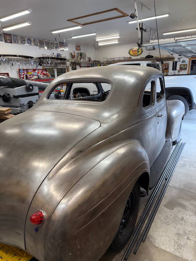 Plymouth-road-king-coupe-1940-grey-6
