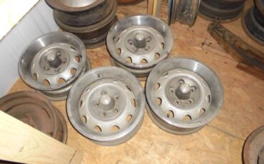 Plymouth-roadrunner-1970-yellow-6