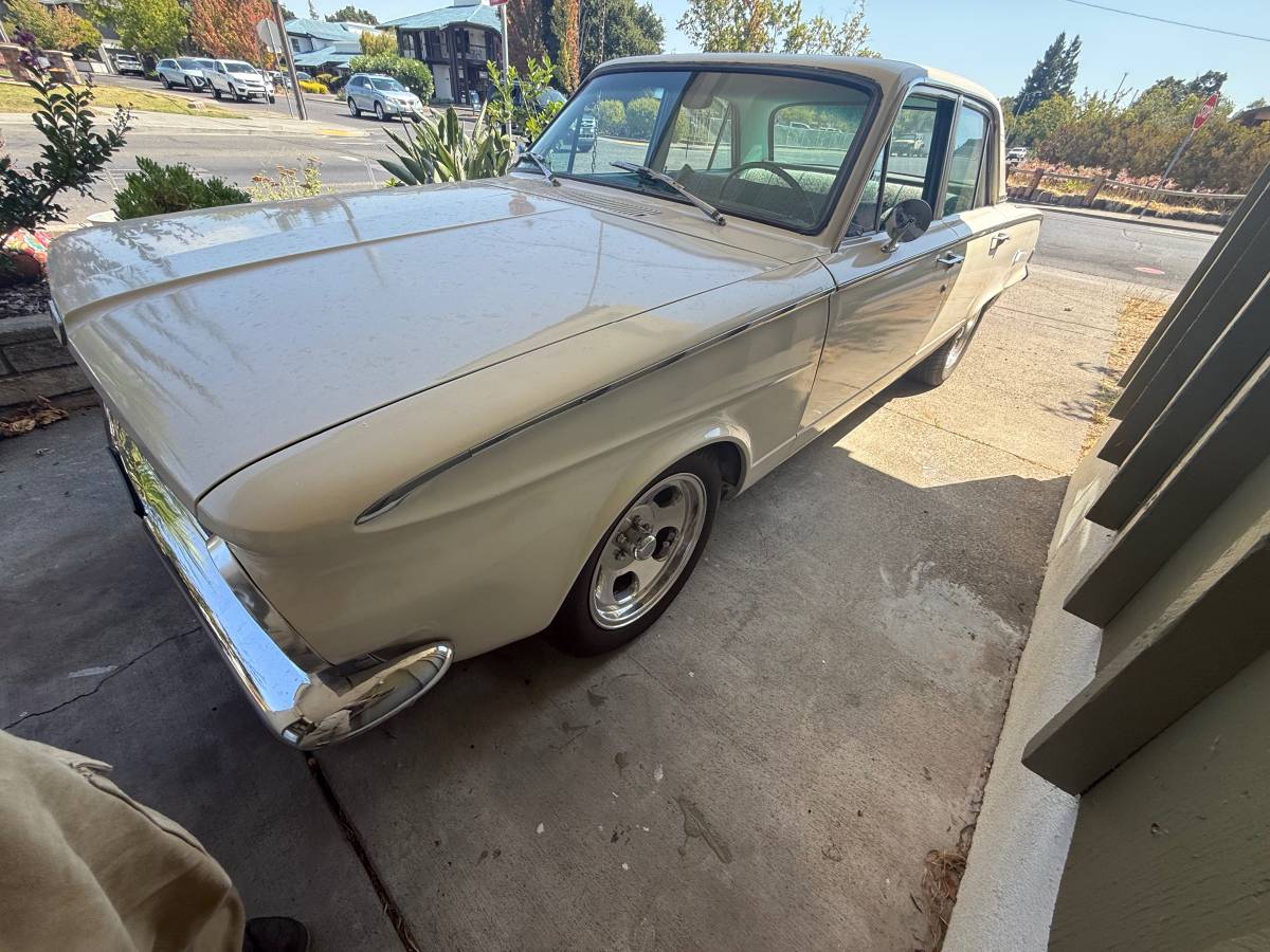 Plymouth-valiant-1963-white-1