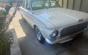 Plymouth-valiant-1963-white-2