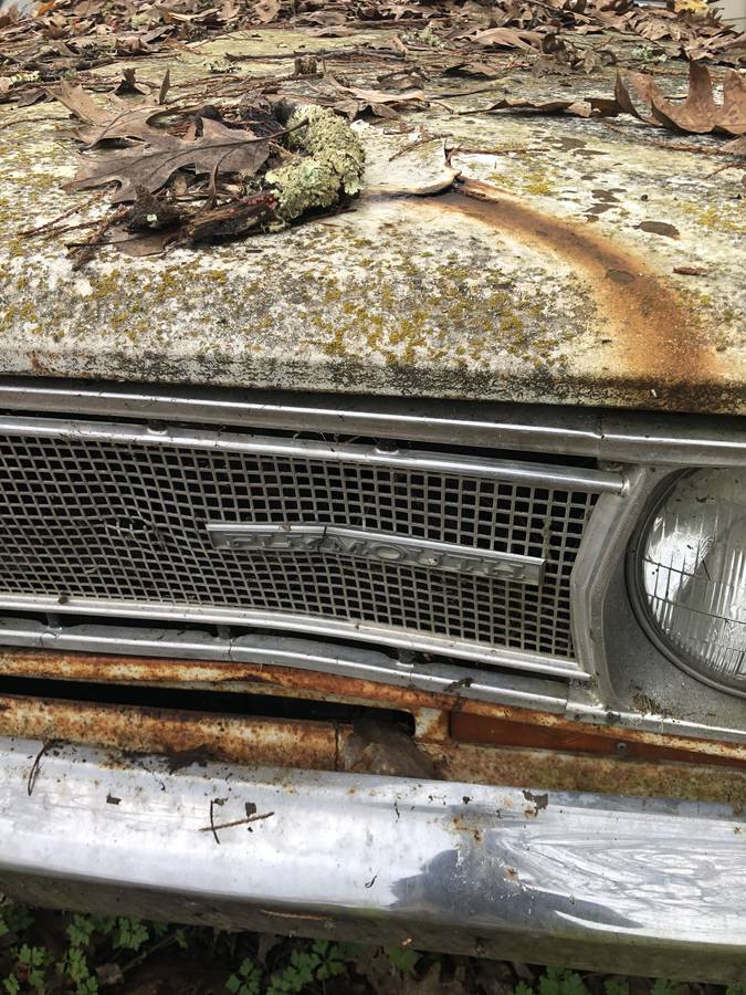 Plymouth-valiant-1968-white-3