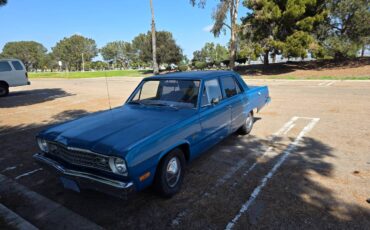 Plymouth-valiant-1974-3