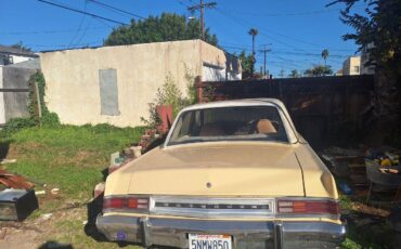 Plymouth-valiant-1974-6