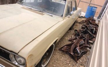 Plymouth-valiant-1974-white-3