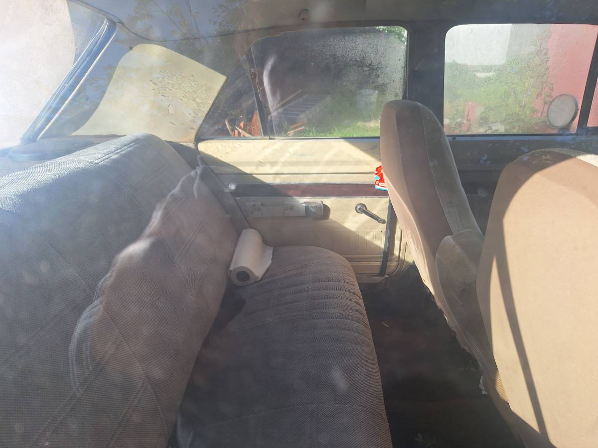 Plymouth-valiant-1974