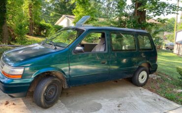 Plymouth-voyager-1995-green