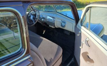 Pontiac-1947-Sedan-6