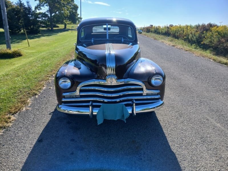 Pontiac-1947-Sedan-8