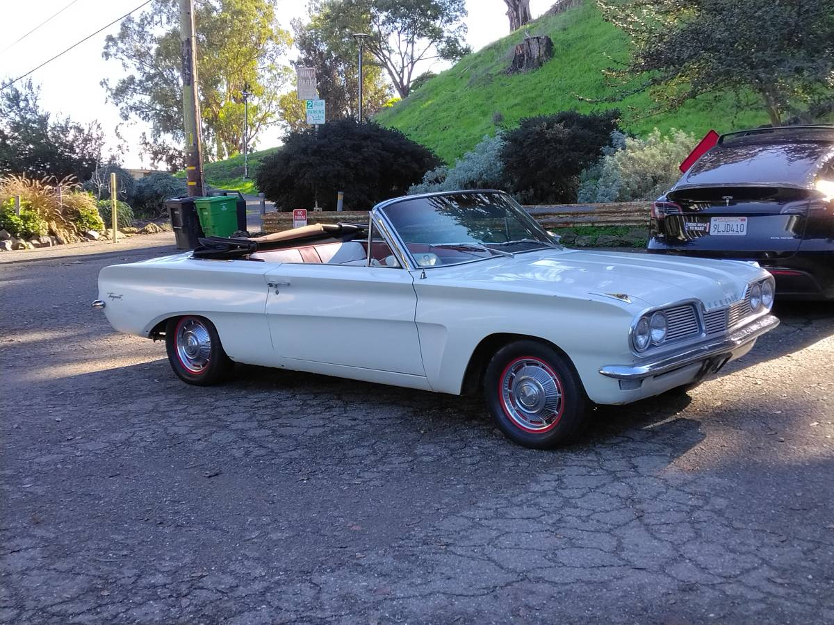 Pontiac-1962-white-1