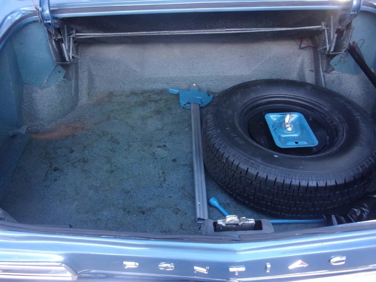 Pontiac-22-1966-Barrier-Blue-Barrier-Blue-3