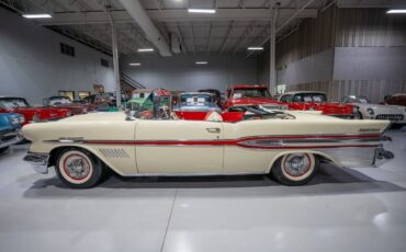 Pontiac-Bonneville-1957-Convertible-27