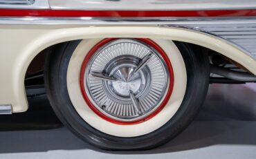 Pontiac-Bonneville-1957-Convertible-39