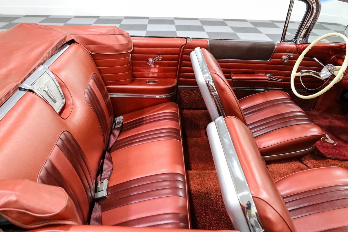 Pontiac-Bonneville-1960-Convertible-27