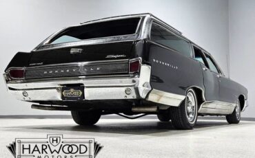 Pontiac-Bonneville-1965-Wagon-11