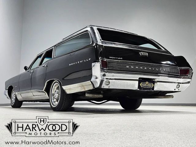 Pontiac-Bonneville-1965-Wagon-12