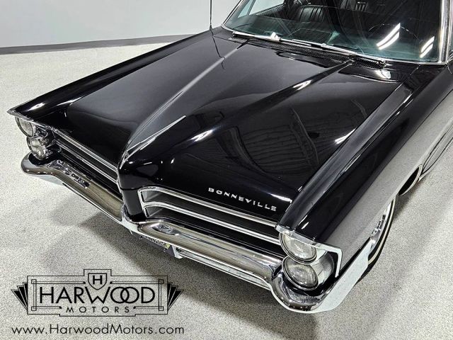 Pontiac-Bonneville-1965-Wagon-13