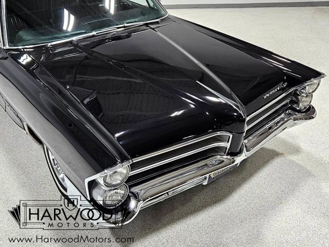 Pontiac-Bonneville-1965-Wagon-14