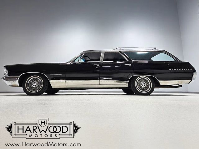 Pontiac-Bonneville-1965-Wagon-2