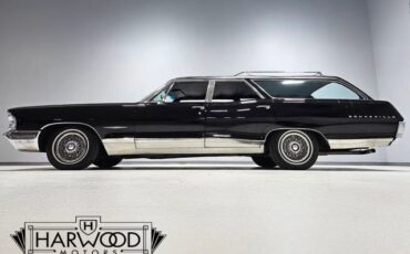 Pontiac-Bonneville-1965-Wagon-2