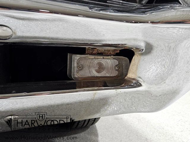 Pontiac-Bonneville-1965-Wagon-21