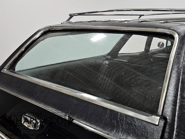 Pontiac-Bonneville-1965-Wagon-31