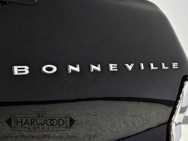 Pontiac-Bonneville-1965-Wagon-33