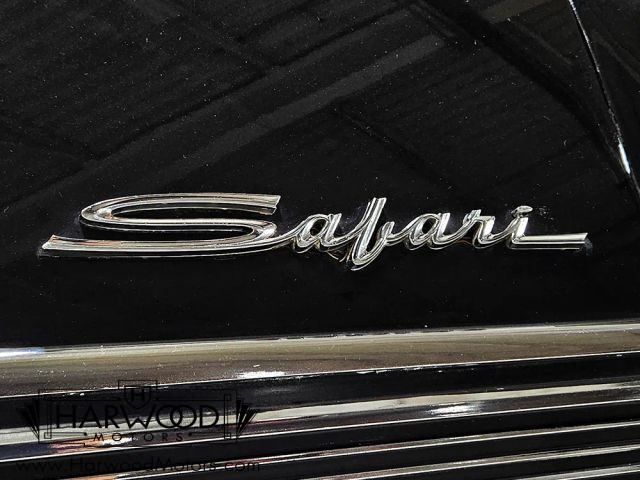 Pontiac-Bonneville-1965-Wagon-35