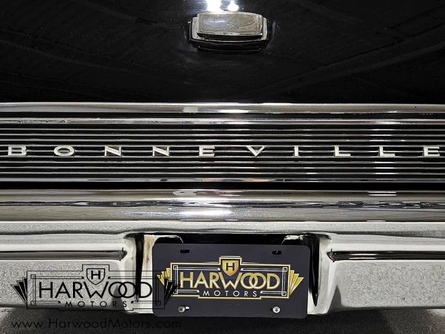 Pontiac-Bonneville-1965-Wagon-36