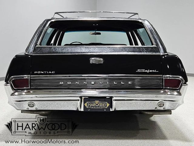 Pontiac-Bonneville-1965-Wagon-4