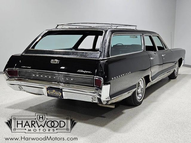 Pontiac-Bonneville-1965-Wagon-5