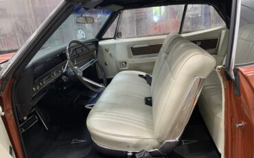 Pontiac-Bonneville-1968-12