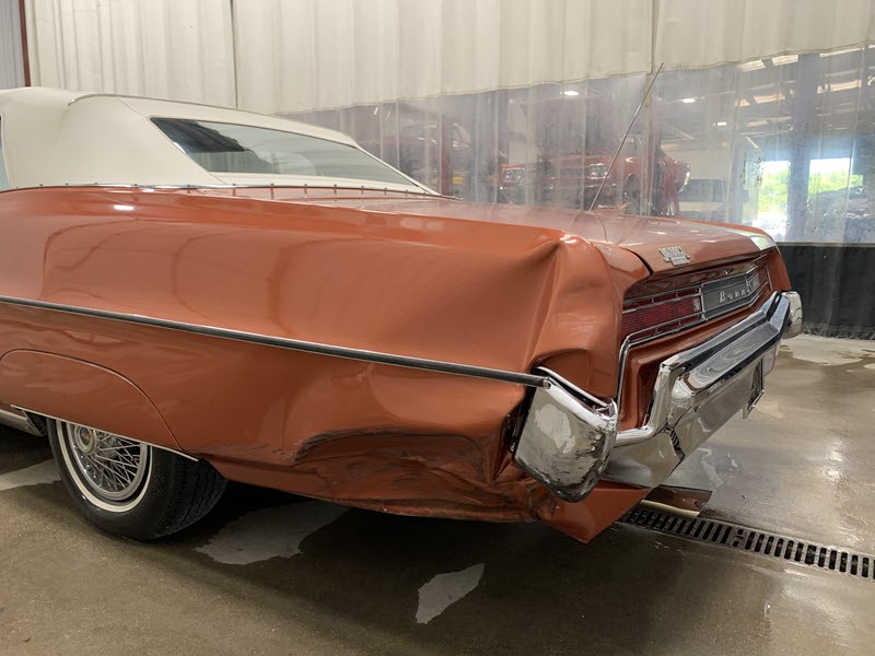 Pontiac-Bonneville-1968-15