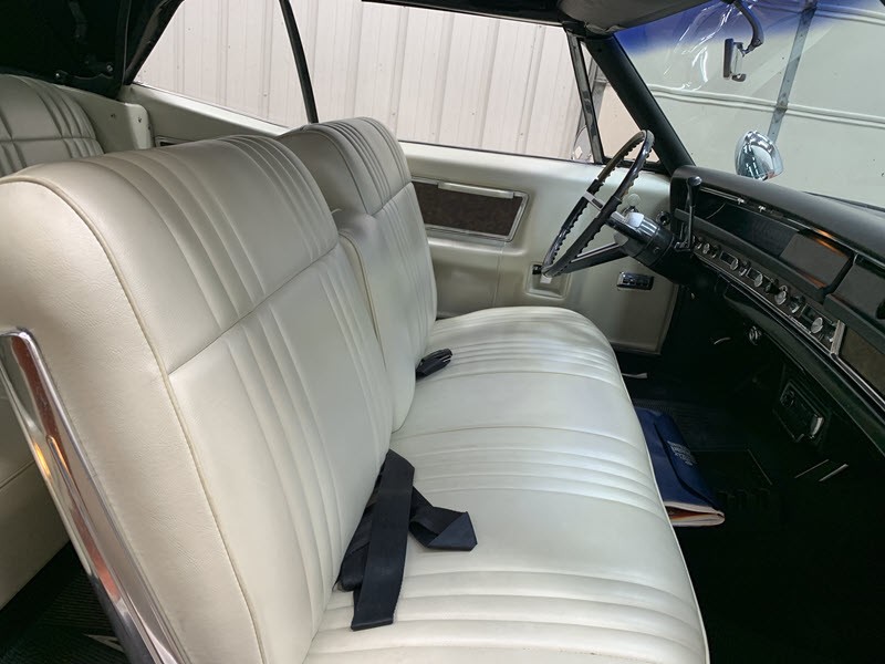 Pontiac-Bonneville-1968-19