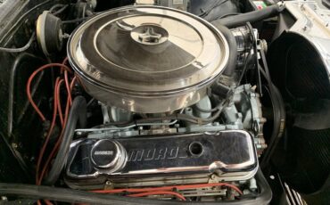 Pontiac-Bonneville-1968-26