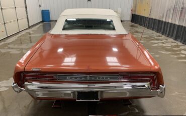 Pontiac-Bonneville-1968-4