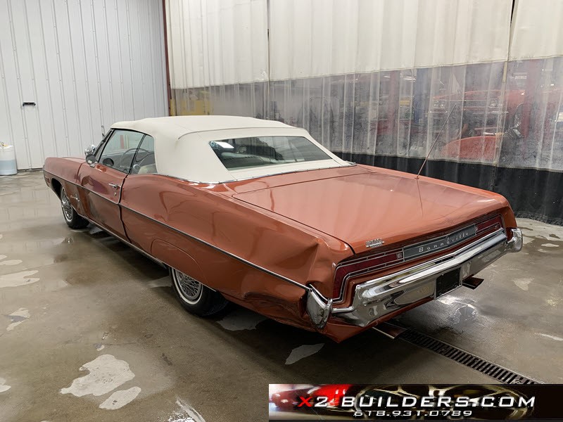 Pontiac-Bonneville-1968-5