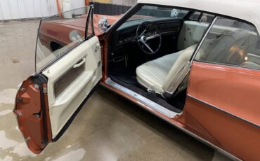 Pontiac-Bonneville-1968-8