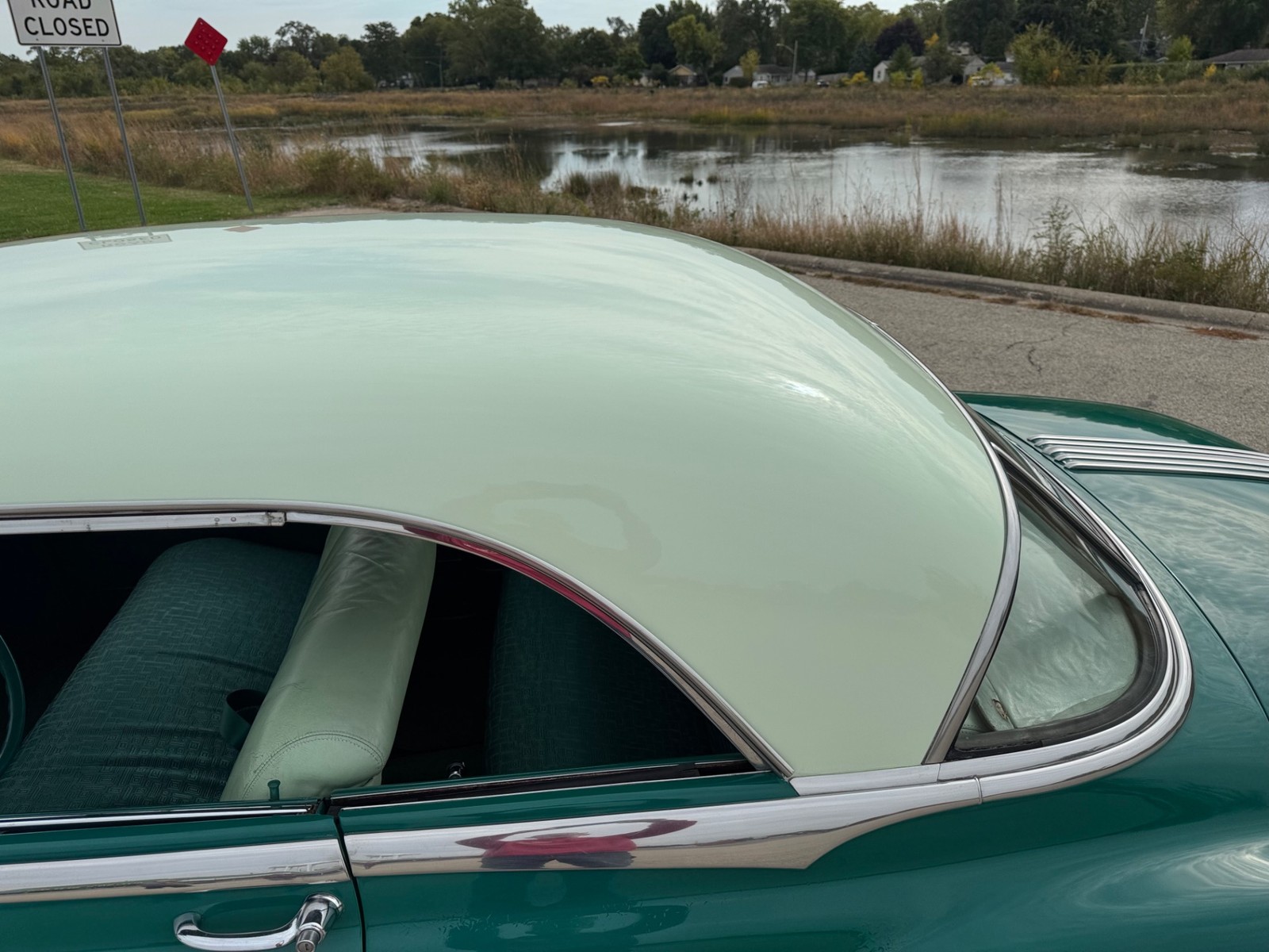 Pontiac-Catalina-1952-2-DOOR-17