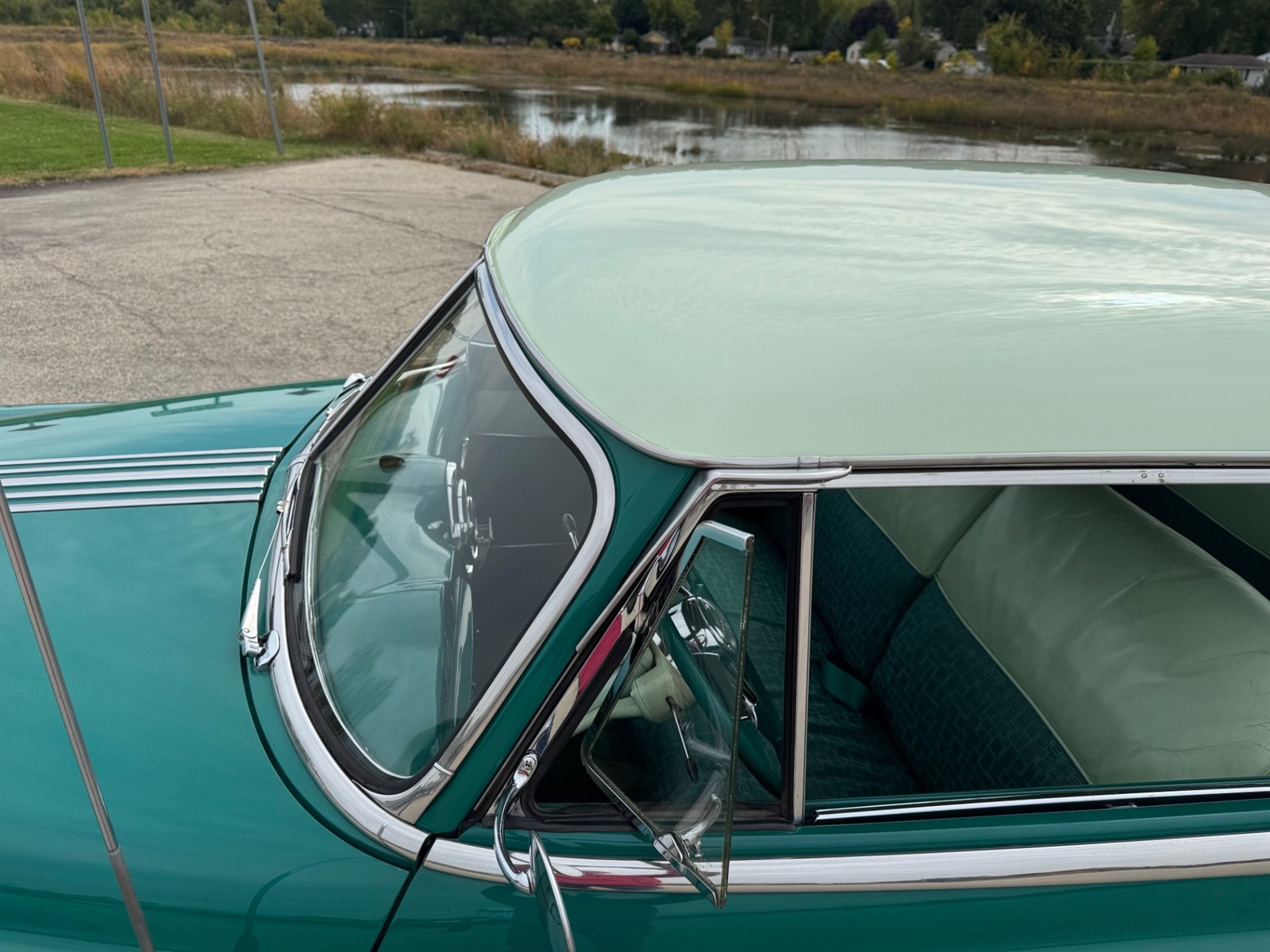 Pontiac-Catalina-1952-2-DOOR-18