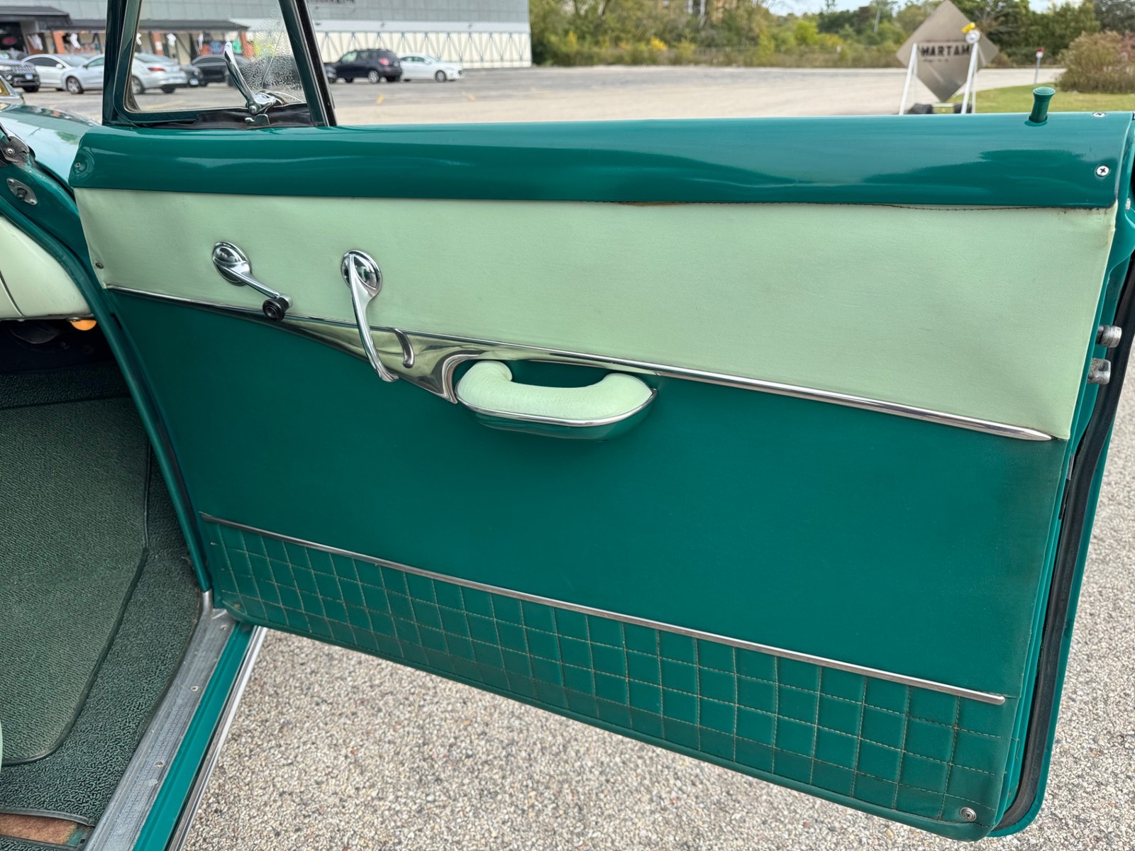 Pontiac-Catalina-1952-2-DOOR-25