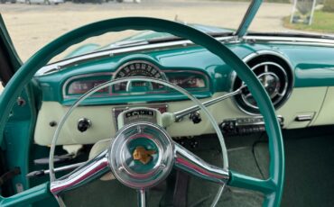 Pontiac-Catalina-1952-2-DOOR-32