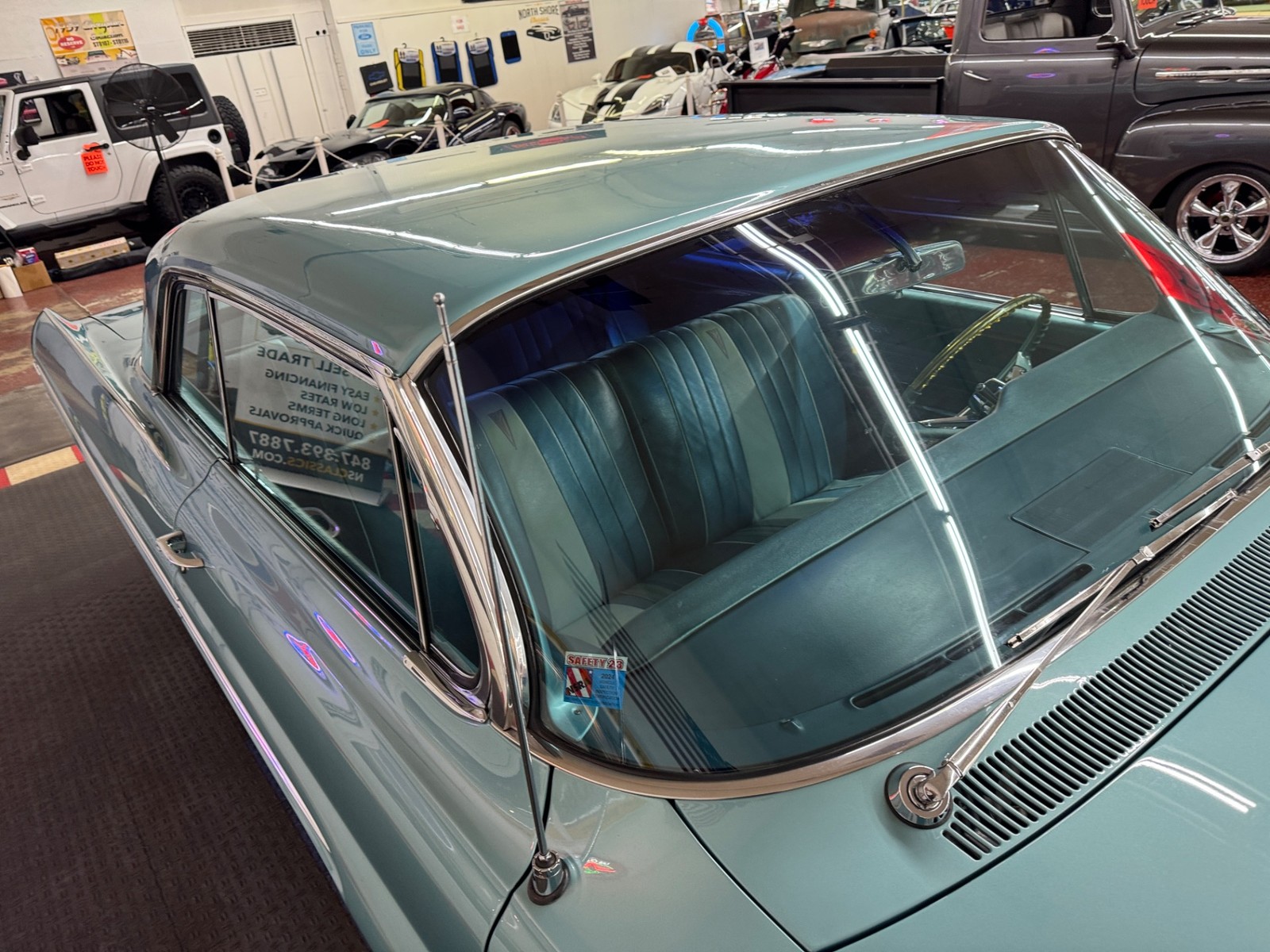 Pontiac-Catalina-1962-2-Door-12