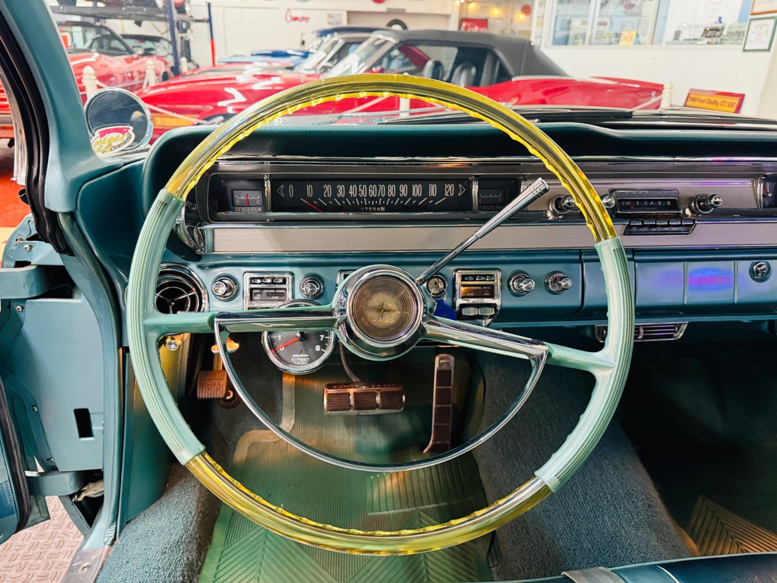 Pontiac-Catalina-1962-2-Door-36