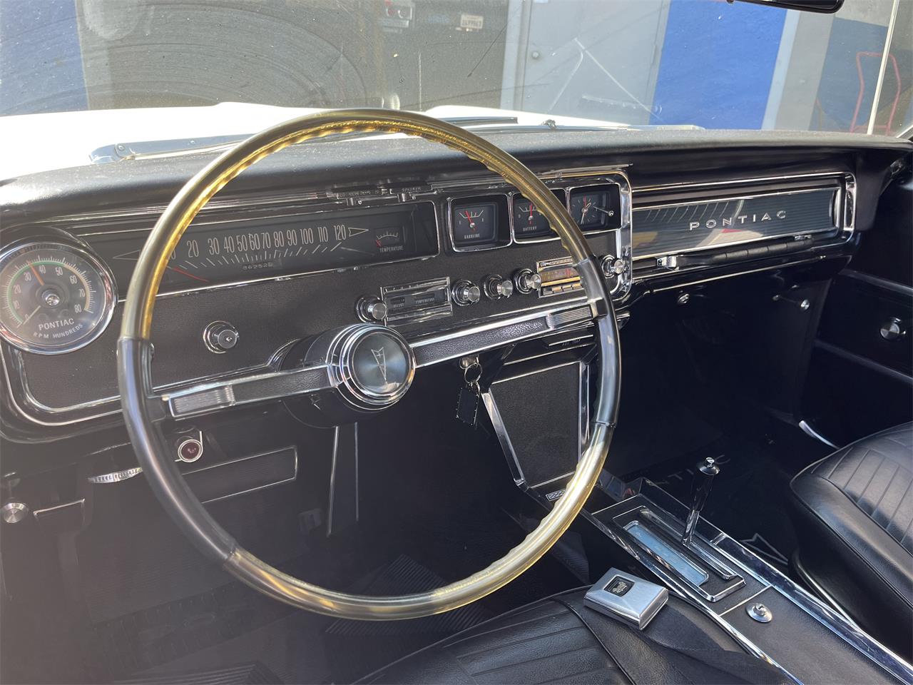 Pontiac-Catalina-1966-white-black-11