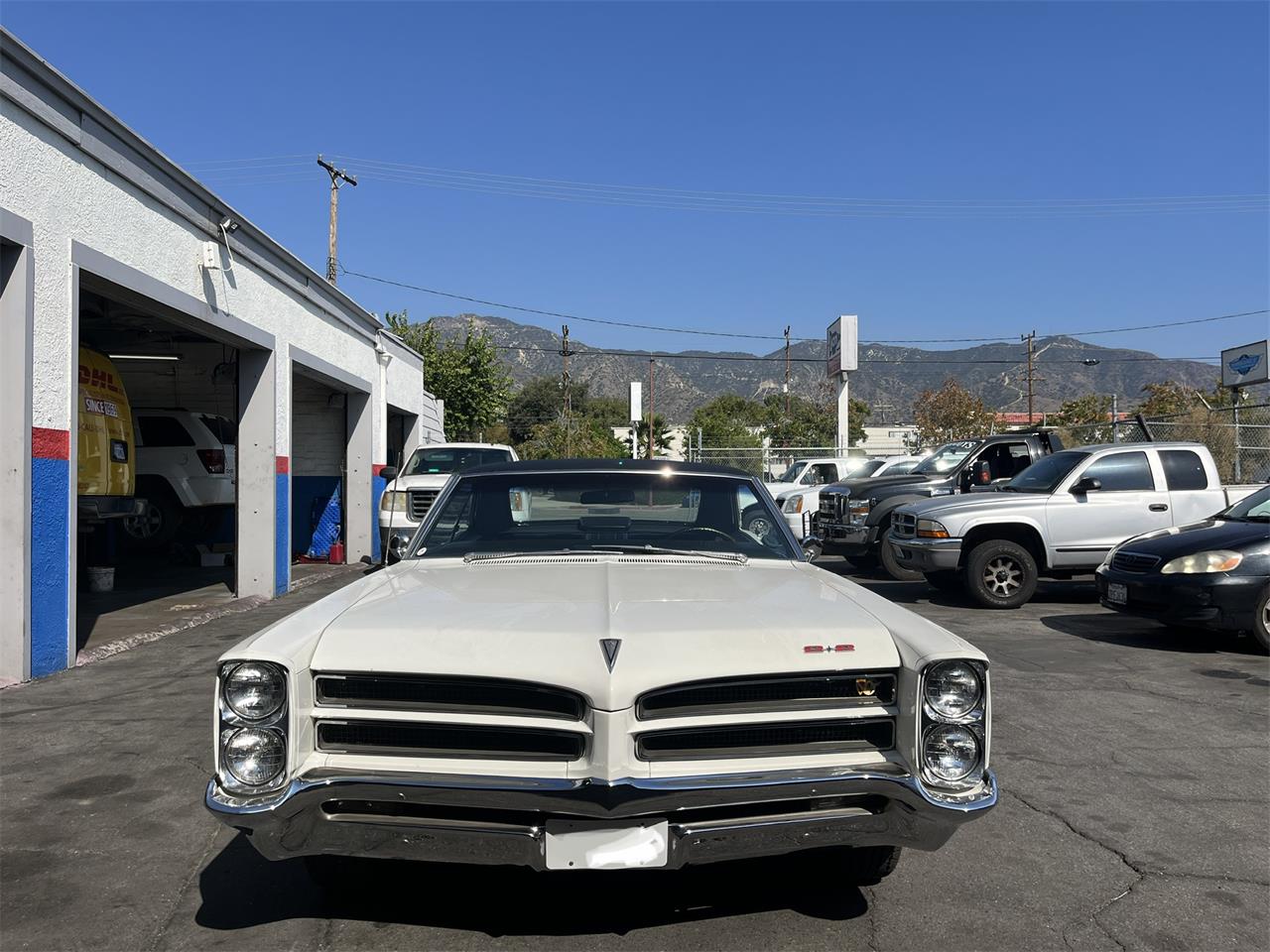 Pontiac-Catalina-1966-white-black