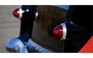 Pontiac-Chieftain-1955-BLACKRED-BLACK-10